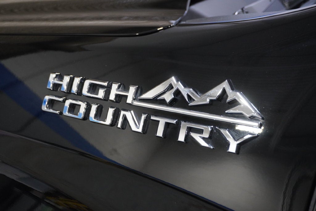 2022 Chevrolet Silverado 1500 High Country
