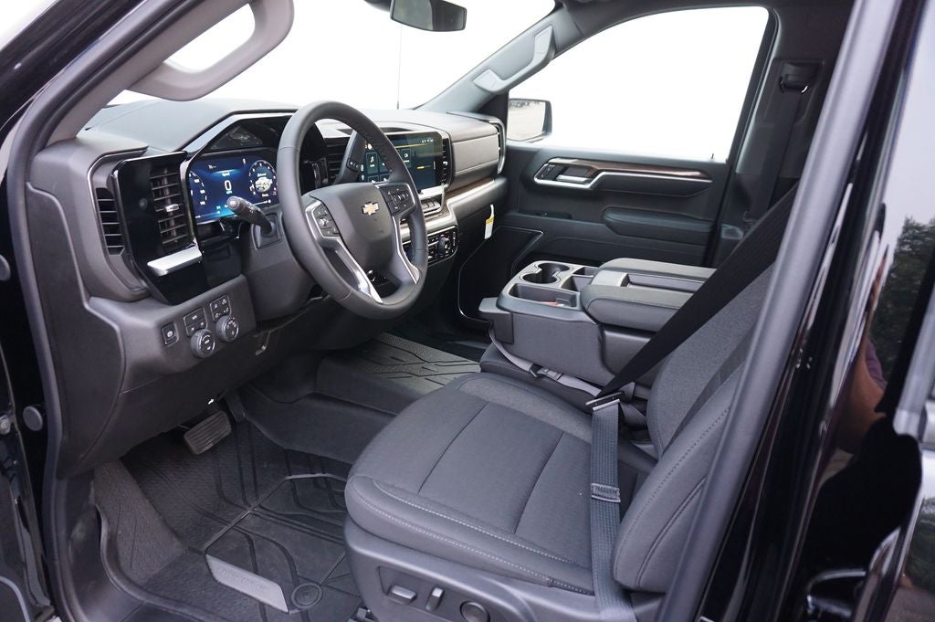 2026 Chevrolet Silverado 1500 LT LT1