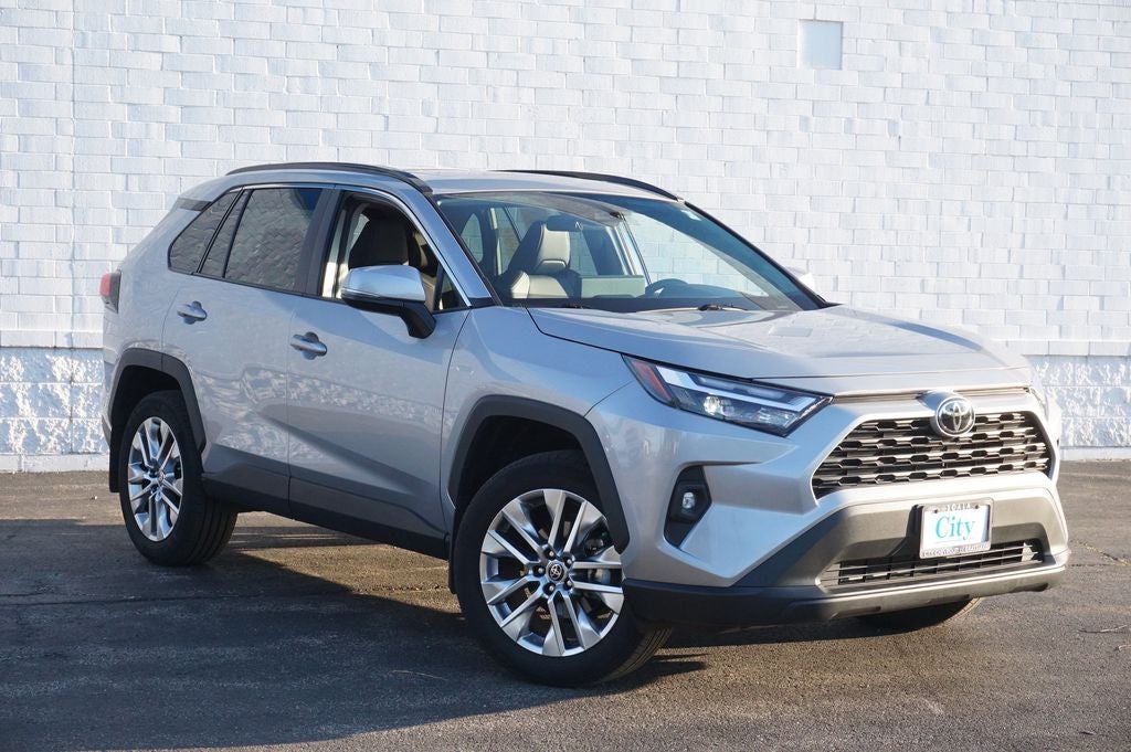 2025 Toyota RAV4 XLE Premium