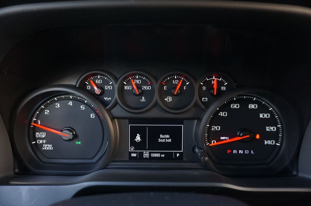 2025 Chevrolet Silverado 1500 Custom