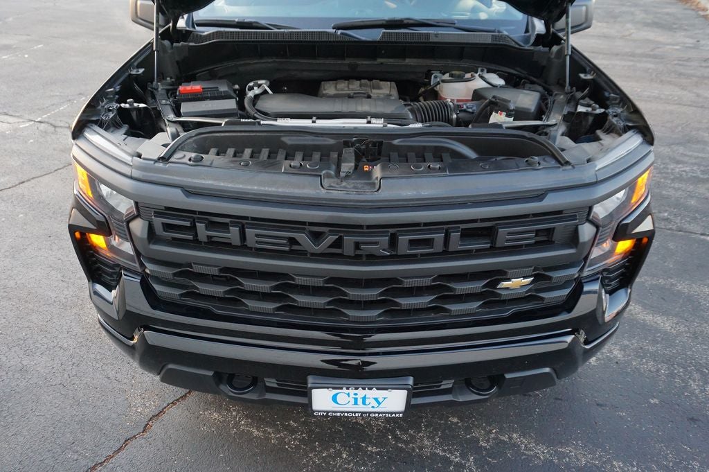 2025 Chevrolet Silverado 1500 Custom