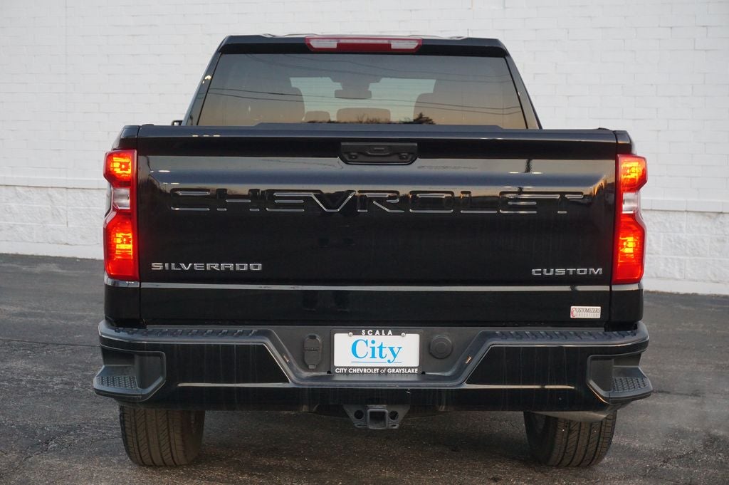 2025 Chevrolet Silverado 1500 Custom