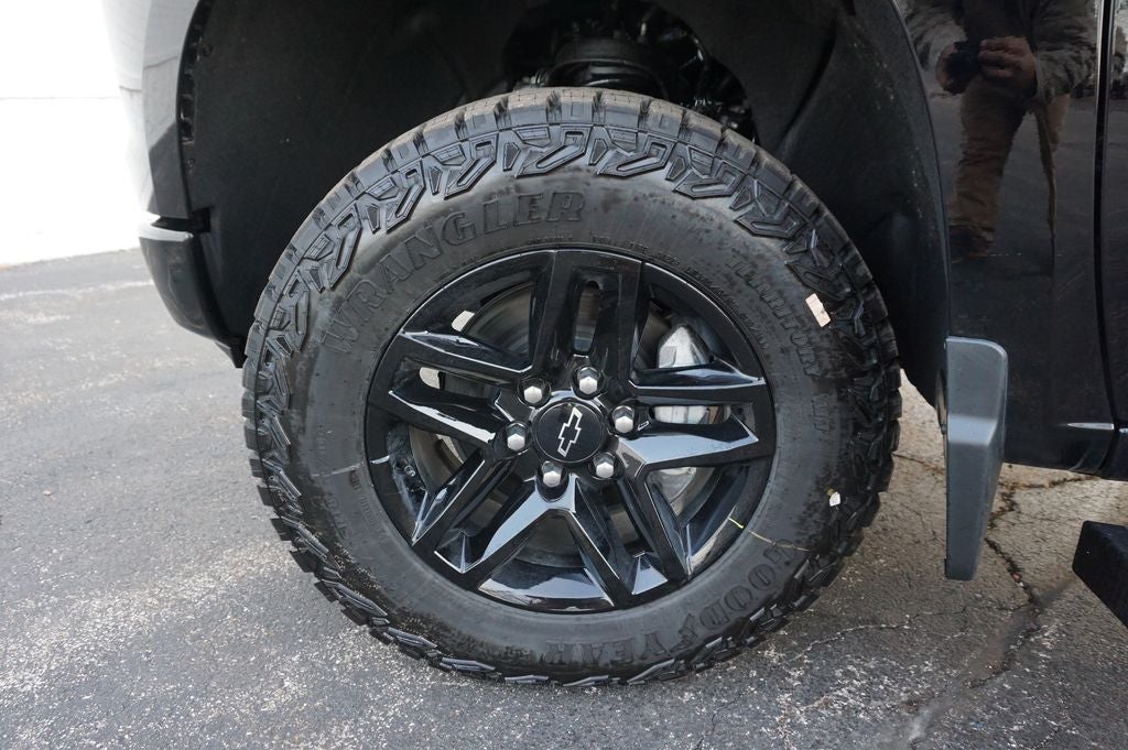 2025 Chevrolet Silverado 1500 Custom Trail Boss