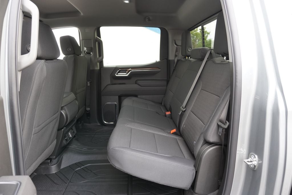 2026 Chevrolet Silverado 1500 LT LT1