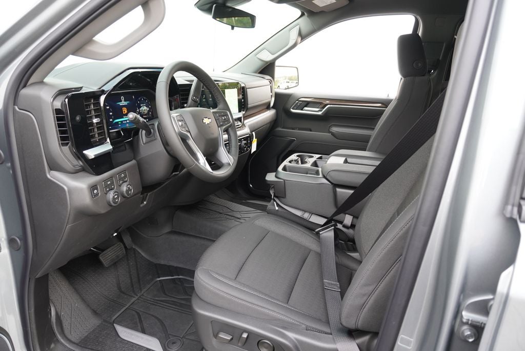 2026 Chevrolet Silverado 1500 LT LT1