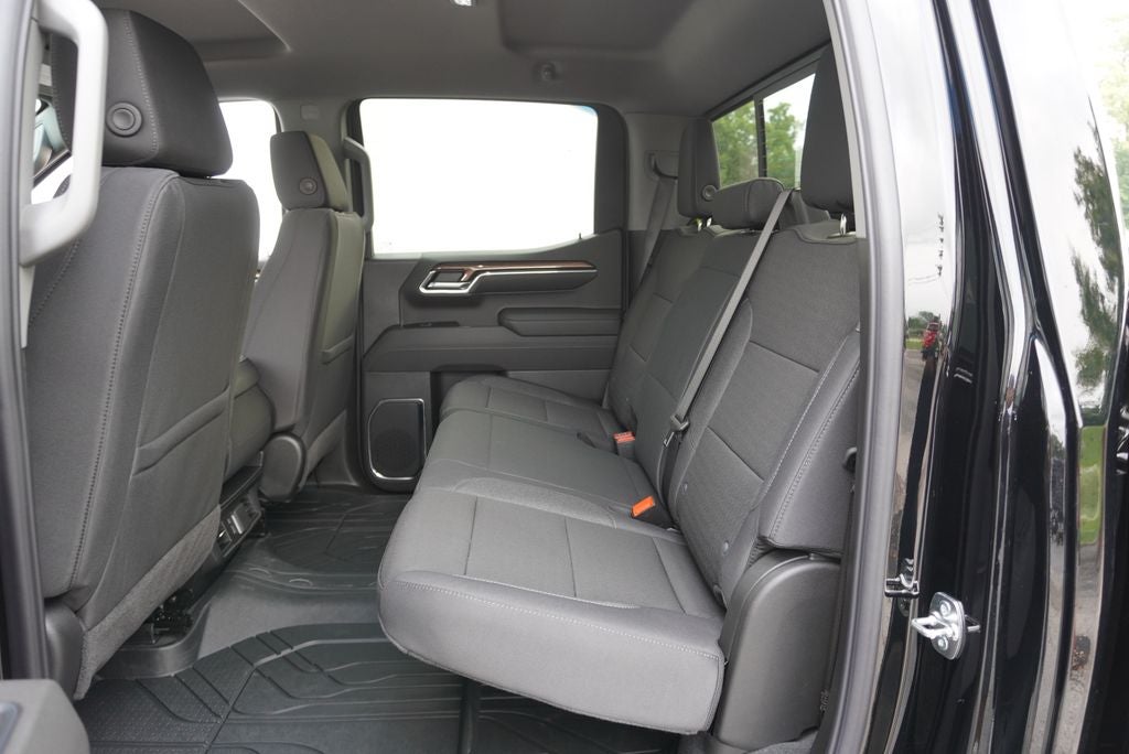 2026 Chevrolet Silverado 1500 LT LT1
