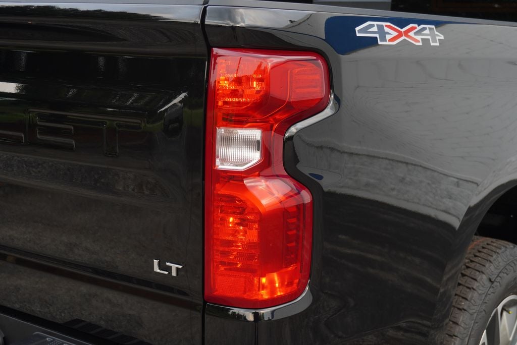 2026 Chevrolet Silverado 1500 LT LT1