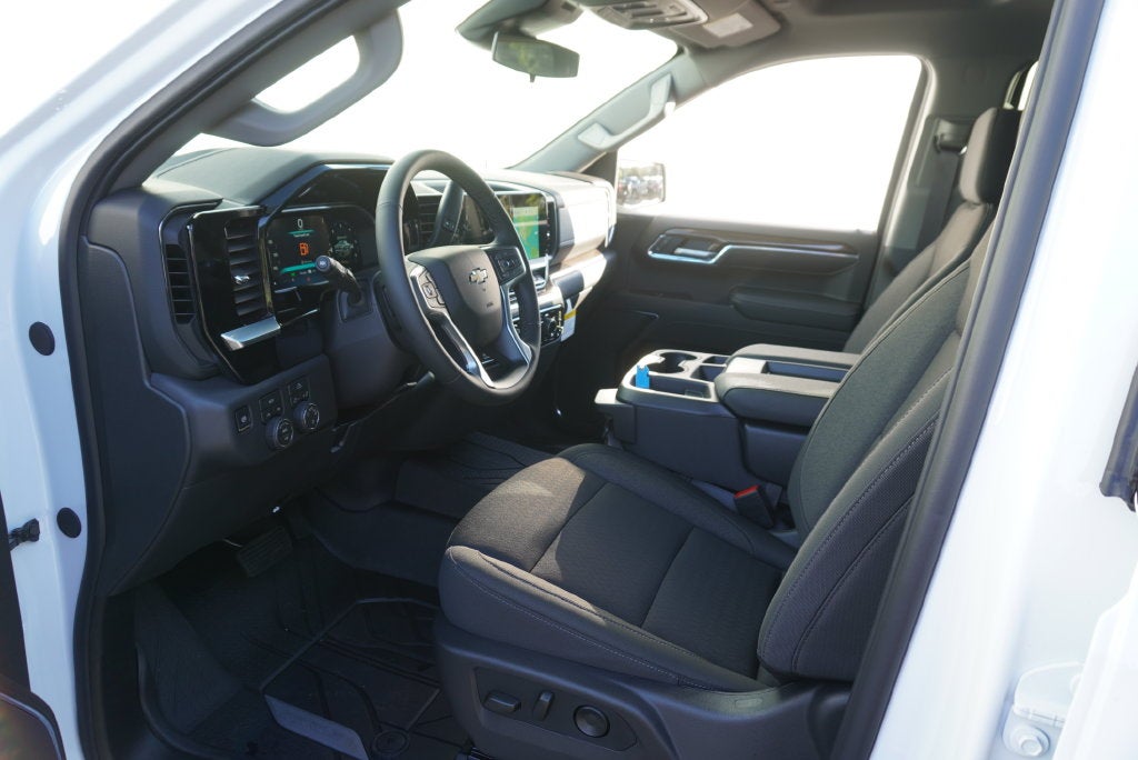 2026 Chevrolet Silverado 1500 LT LT1