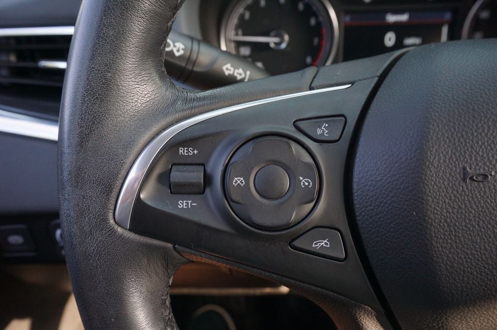 2020 Buick Enclave Essence