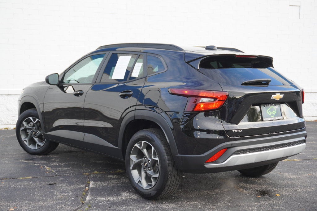 2024 Chevrolet Trax LT
