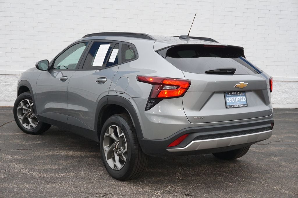 2025 Chevrolet Trax LT