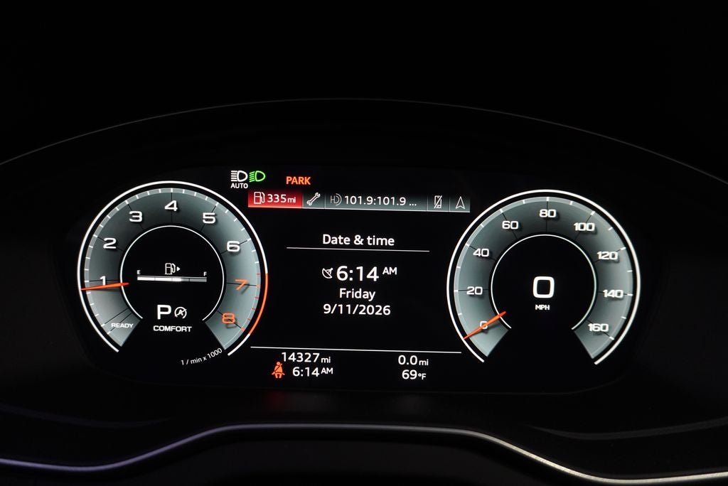 2023 Audi Q5 45 S line Prestige quattro