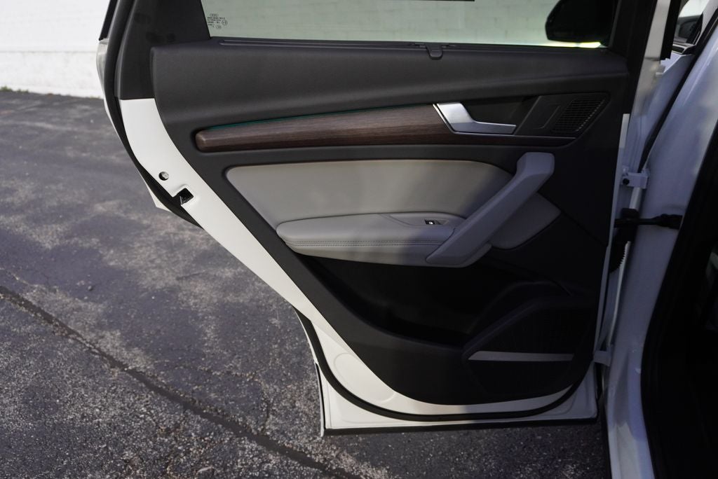 2023 Audi Q5 45 S line Prestige quattro