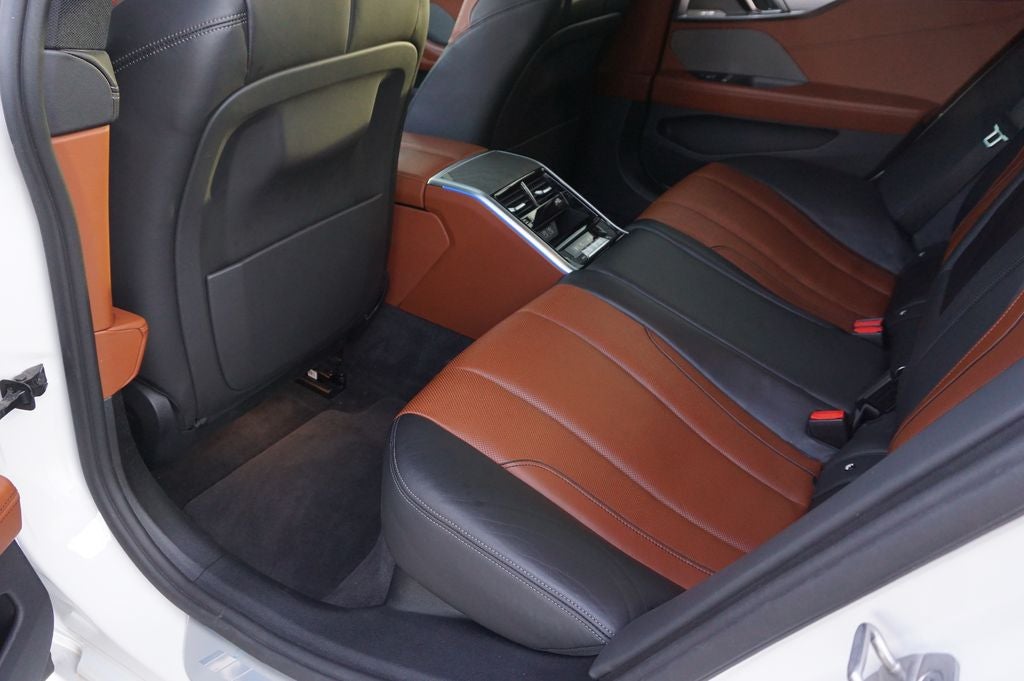 2022 BMW 8 Series 840