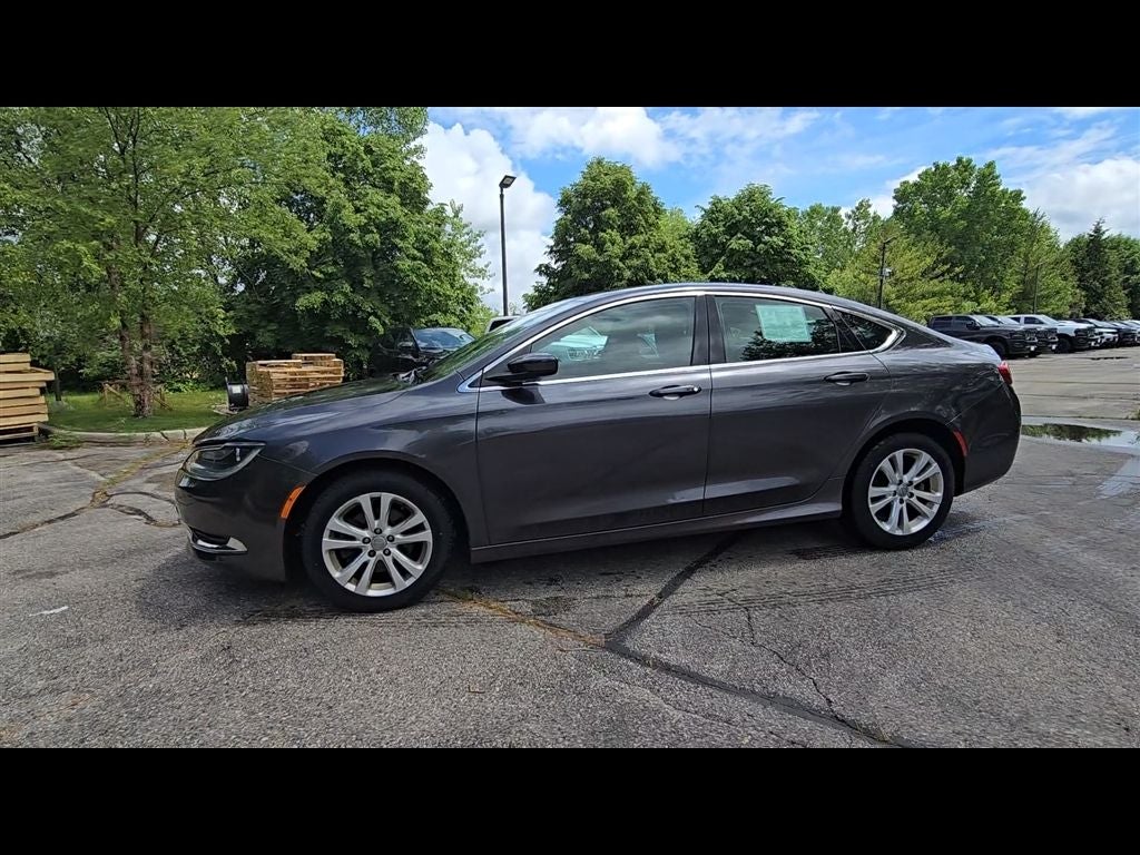 2016 Chrysler 200 Limited