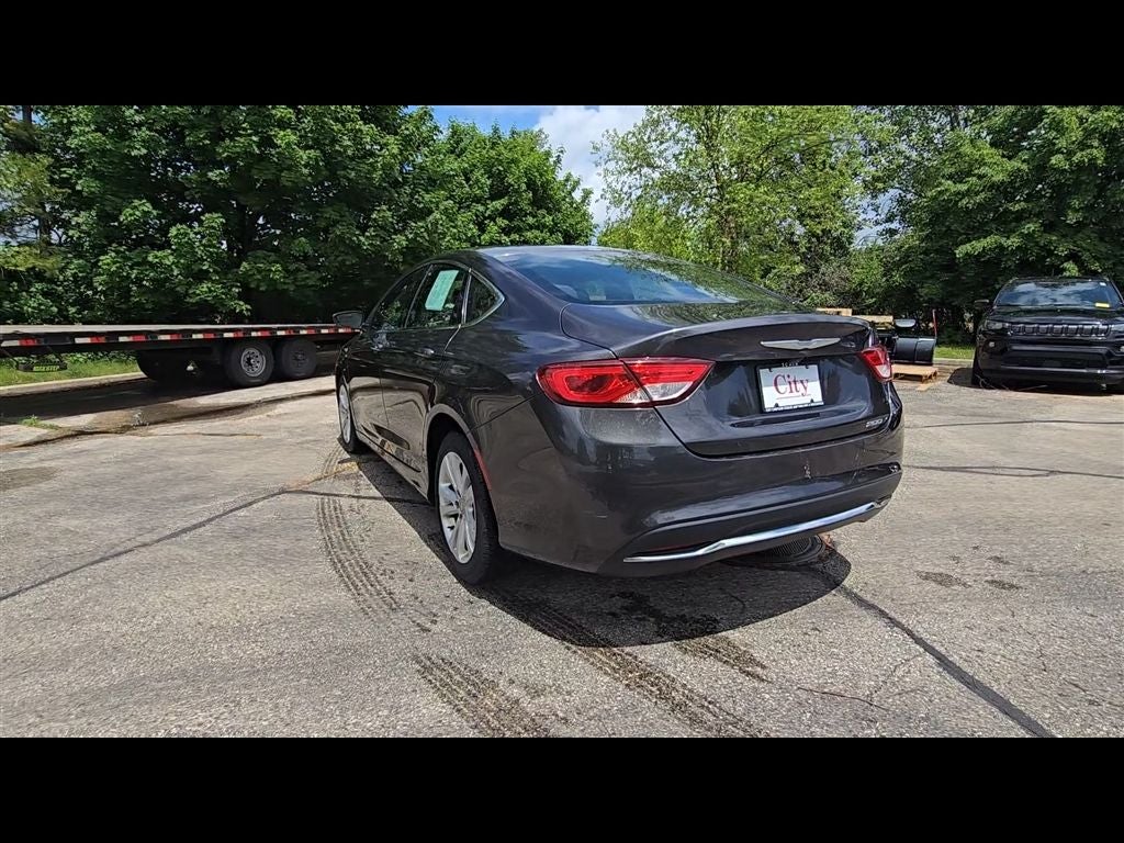 2016 Chrysler 200 Limited