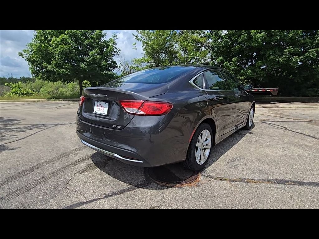 2016 Chrysler 200 Limited