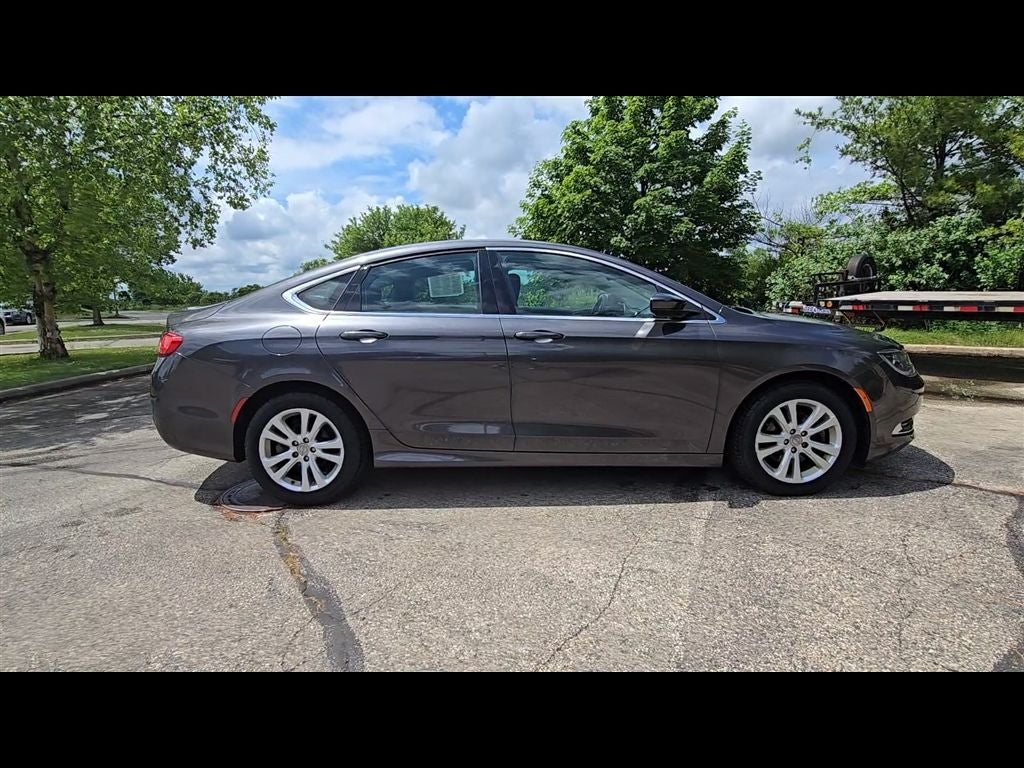 2016 Chrysler 200 Limited