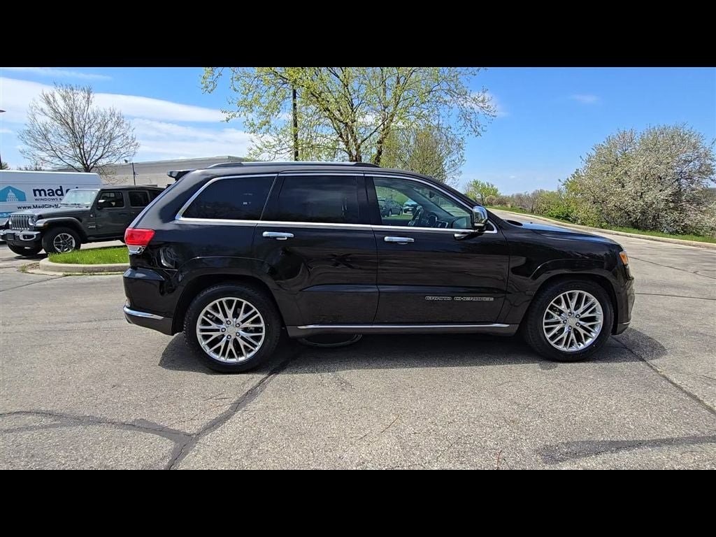 2018 Jeep Grand Cherokee Summit