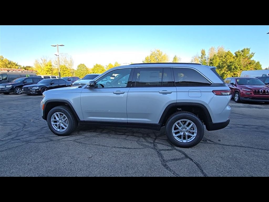 2025 Jeep Grand Cherokee Laredo X