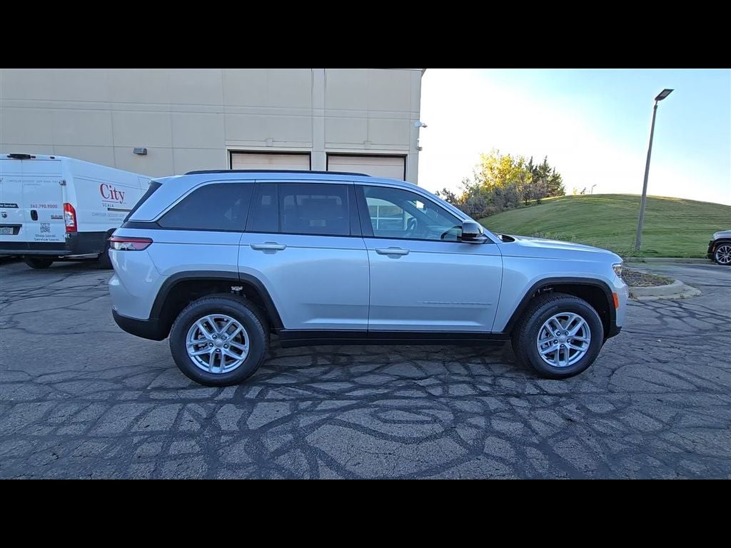 2025 Jeep Grand Cherokee Laredo X