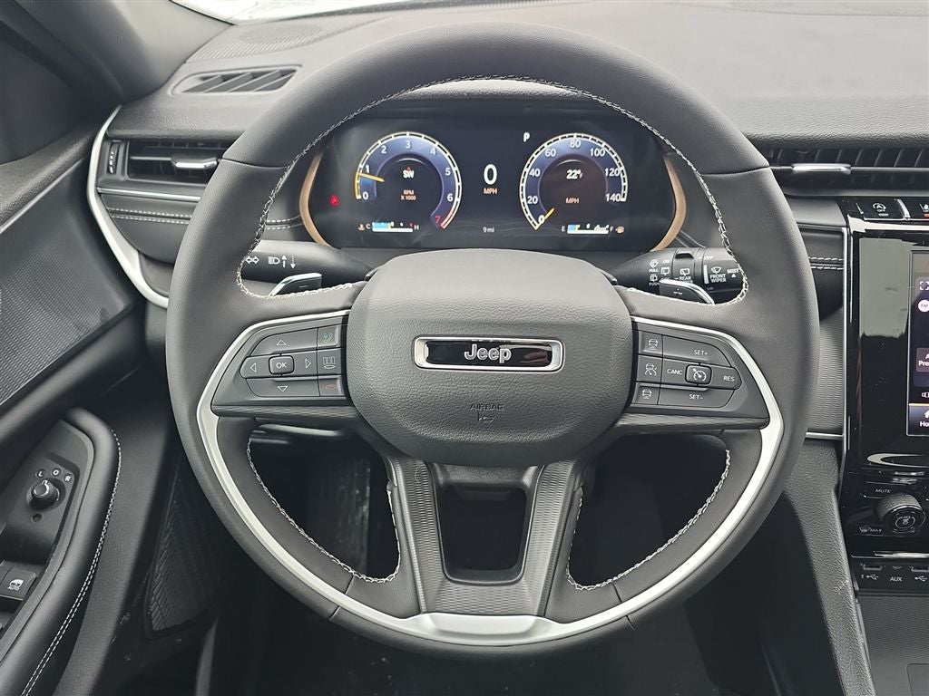 2026 Jeep Grand Cherokee Laredo