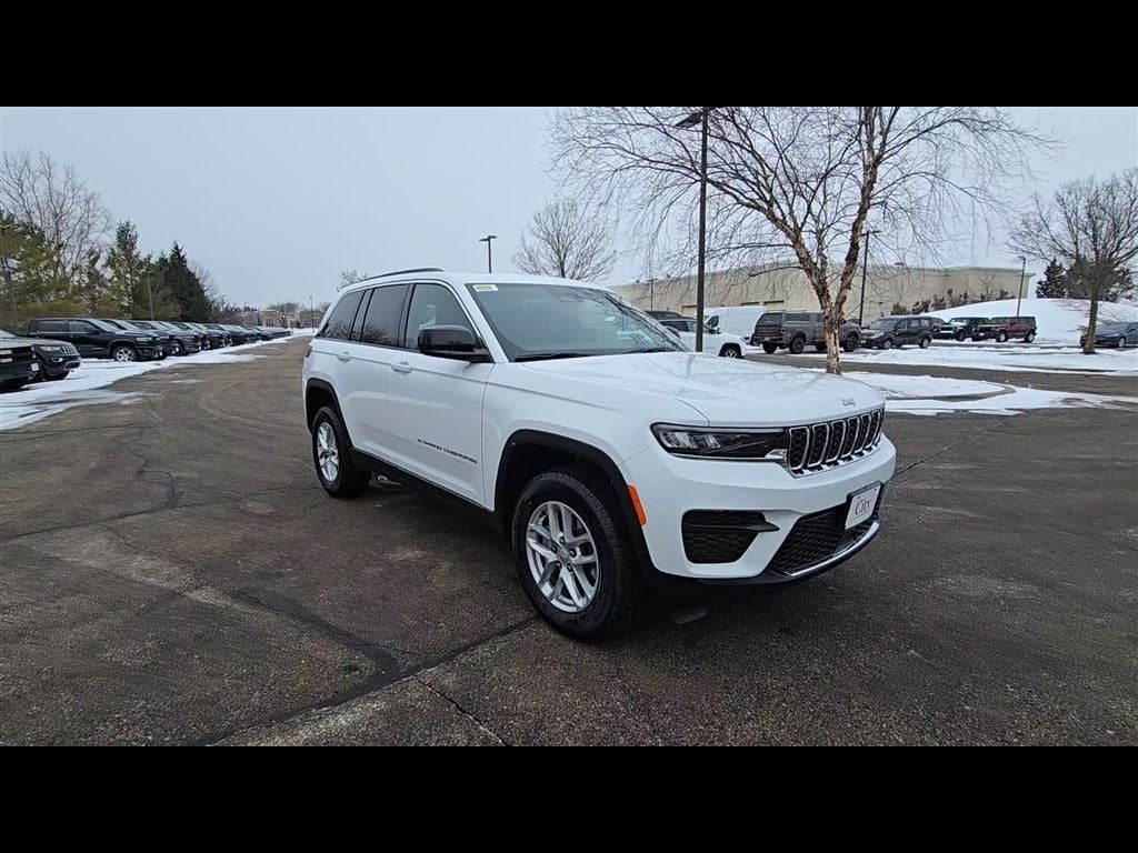 2026 Jeep Grand Cherokee Laredo