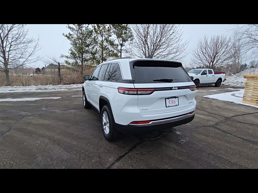 2026 Jeep Grand Cherokee Laredo