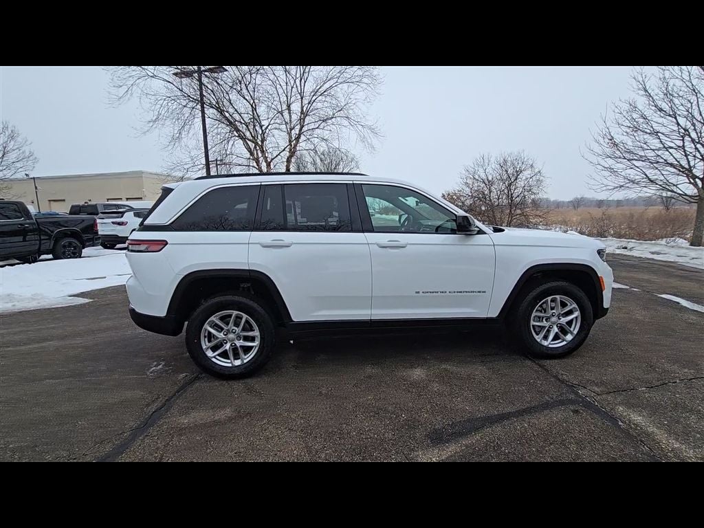 2026 Jeep Grand Cherokee Laredo