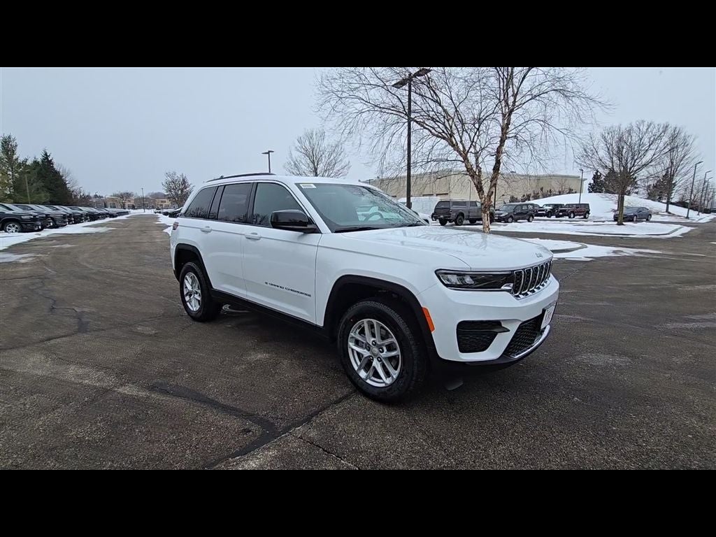 2026 Jeep Grand Cherokee Laredo