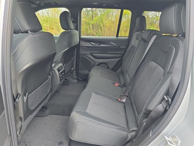 2025 Jeep Grand Cherokee Laredo X