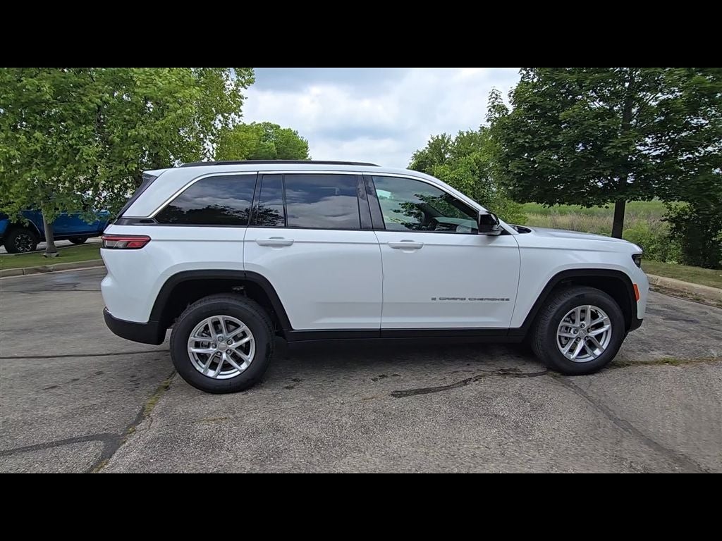 2026 Jeep Grand Cherokee Laredo