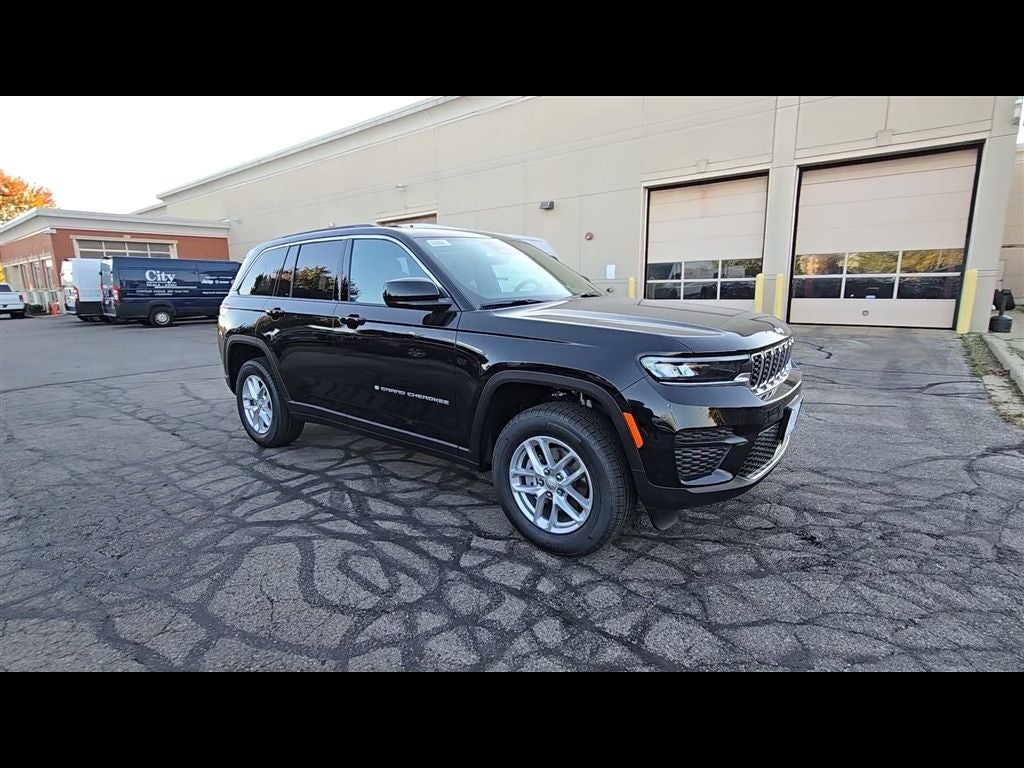 2025 Jeep Grand Cherokee Laredo X