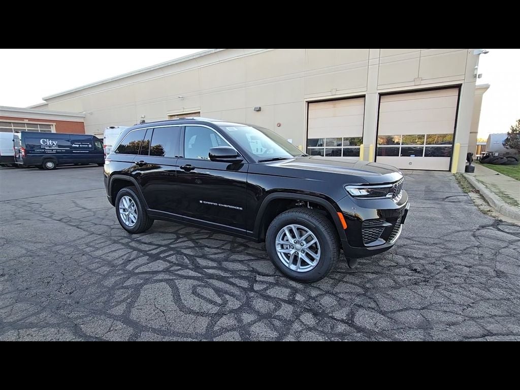 2025 Jeep Grand Cherokee Laredo X