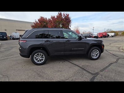 2025 Jeep Grand Cherokee Laredo X