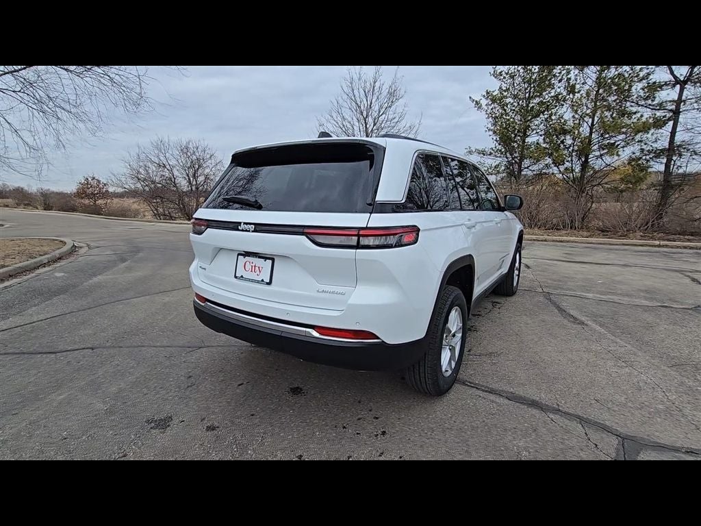 2026 Jeep Grand Cherokee Laredo