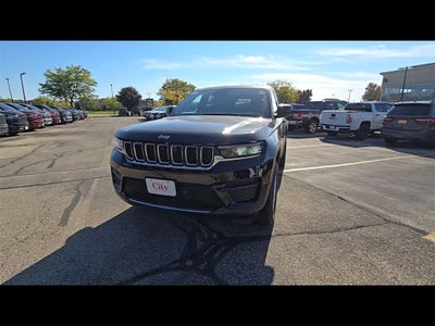 2025 Jeep Grand Cherokee Laredo