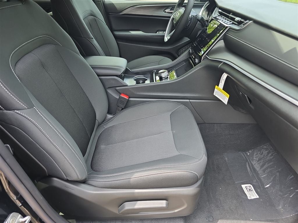 2026 Jeep Grand Cherokee Laredo X