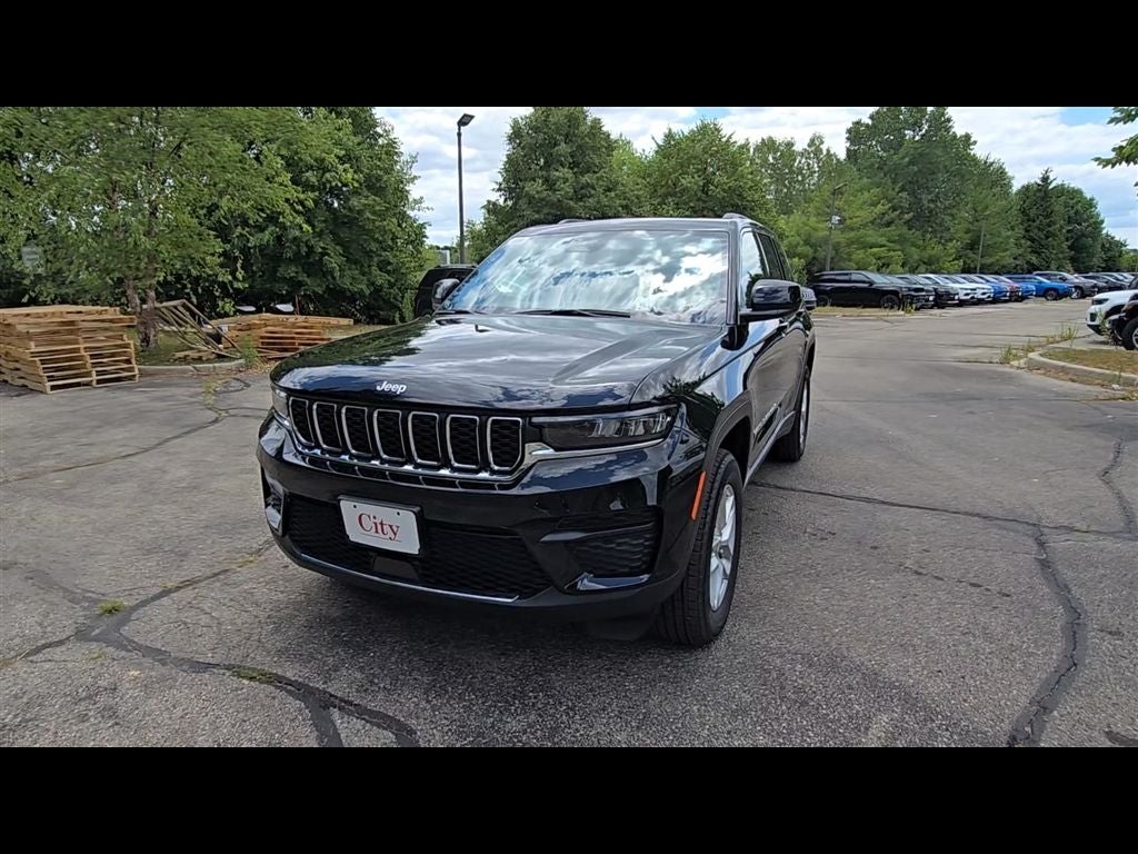 2026 Jeep Grand Cherokee Laredo X