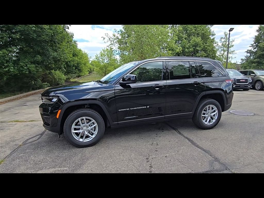 2026 Jeep Grand Cherokee Laredo X