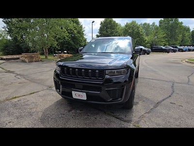 2026 Jeep Grand Cherokee Altitude