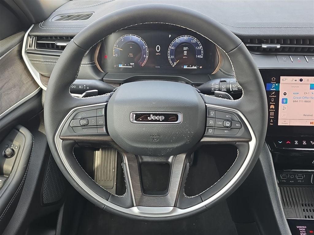 2026 Jeep Grand Cherokee Laredo