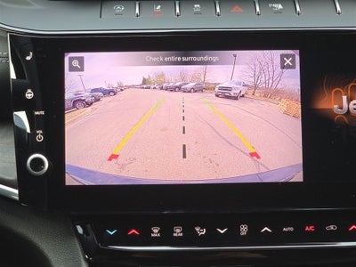 2026 Jeep Grand Cherokee Laredo