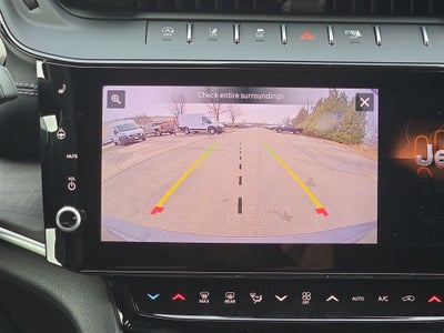 2026 Jeep Grand Cherokee Laredo