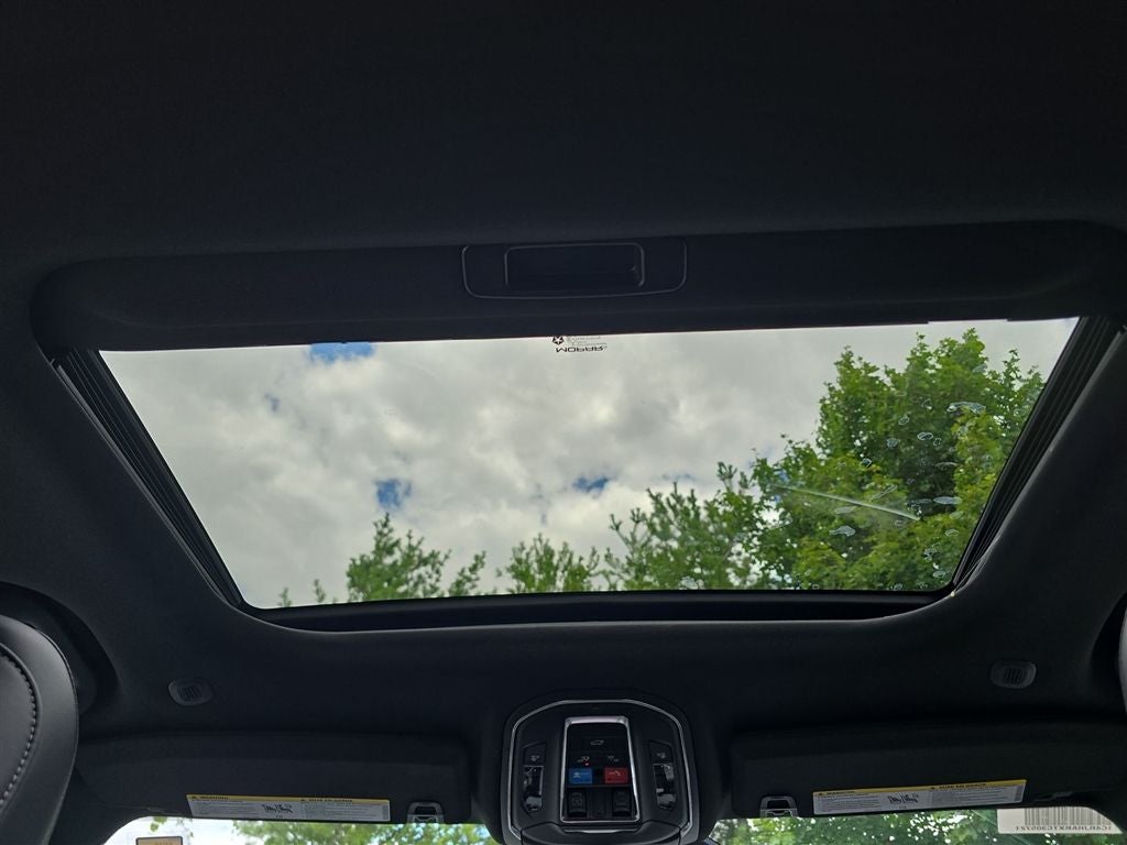 2026 Jeep Grand Cherokee Altitude