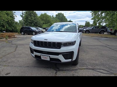 2026 Jeep Grand Cherokee Altitude