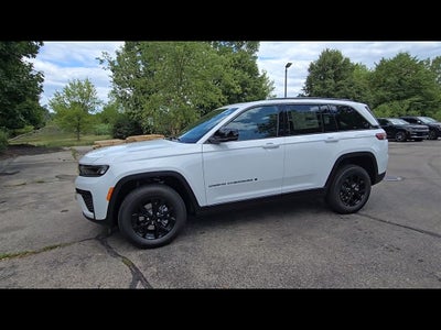 2026 Jeep Grand Cherokee Altitude