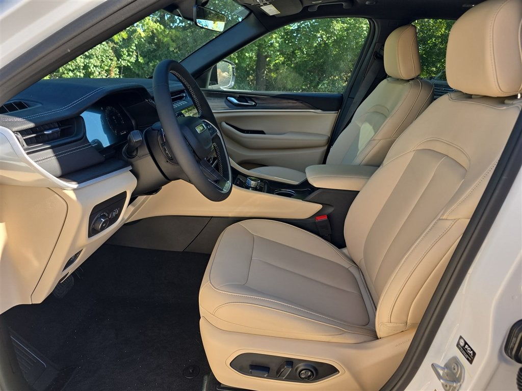 2027 Jeep Grand Cherokee Limited