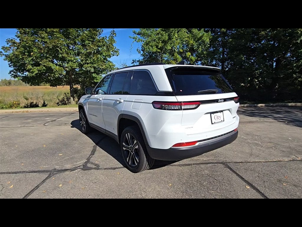 2027 Jeep Grand Cherokee Limited