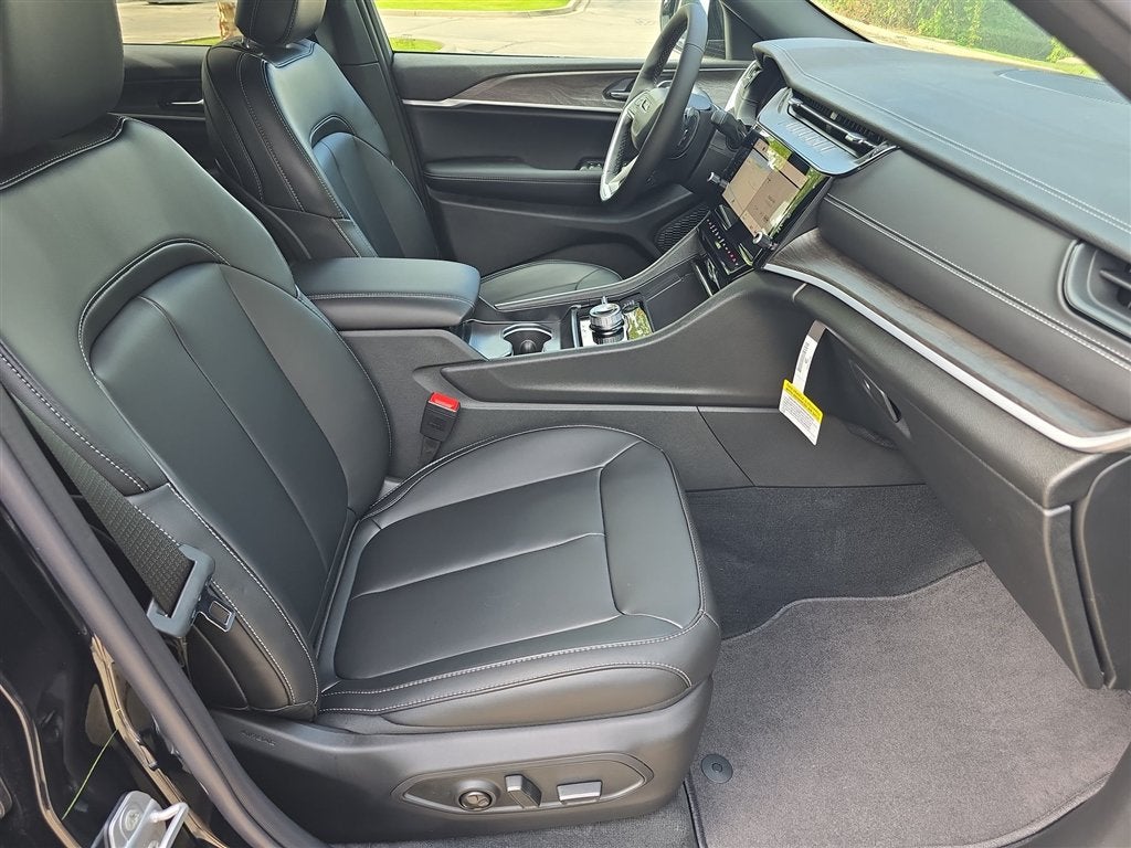 2027 Jeep Grand Cherokee Limited